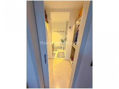 Apartamento de 2 alcobas en venta en El Poblado, Medellín, 65 m² · foto 6 de 9