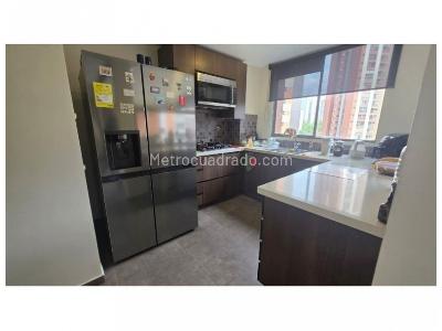 Apartamento de 2 alcobas en venta en El Poblado, Medellín, 116 m² · foto 2 de 17