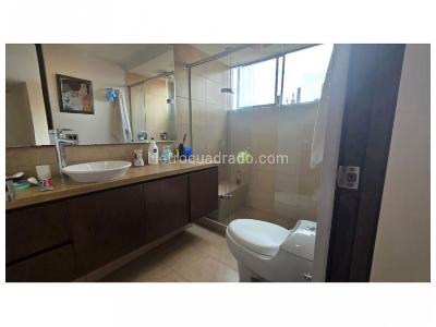 Apartamento de 2 alcobas en venta en El Poblado, Medellín, 116 m² · foto 16 de 17