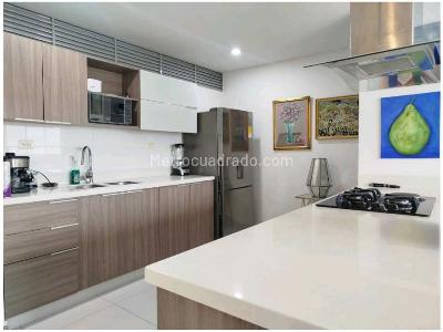 Apartamento de 2 alcobas en venta en El Poblado, Medellín, 89 m² · foto 4 de 20