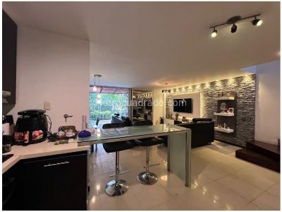Casa de 3 alcobas en venta en Montesori, Envigado, 226 m² · foto 4 de 18