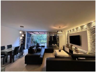 Casa de 3 alcobas en venta en Montesori, Envigado, 226 m² · foto 5 de 18