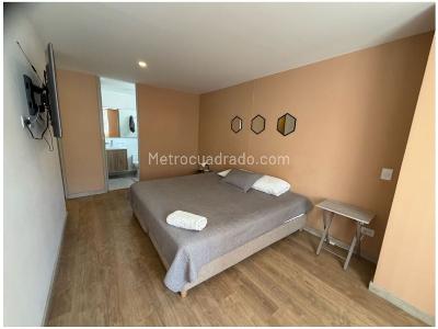 Apartamento de 2 alcobas en venta en El Poblado, Medellín, 79 m² · foto 4 de 20