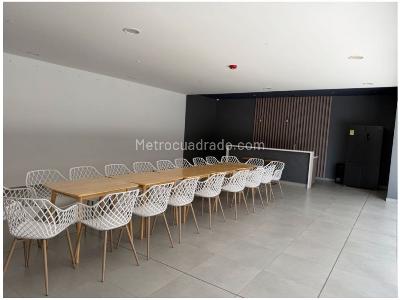 Apartamento de 2 alcobas en venta en El Poblado, Medellín, 79 m² · foto 15 de 20