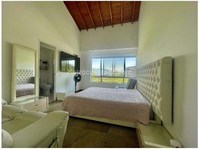 Apartamento de 5 alcobas en venta en El Poblado, Medellín, 150 m² · foto 13 de 20