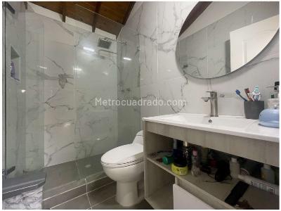 Apartamento de 5 alcobas en venta en El Poblado, Medellín, 150 m² · foto 19 de 20