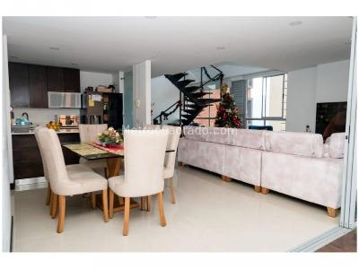 Apartamento de 3 alcobas en venta en El Poblado, Medellín, 137 m² · foto 2 de 15