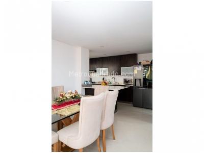 Apartamento de 3 alcobas en venta en El Poblado, Medellín, 137 m² · foto 7 de 15