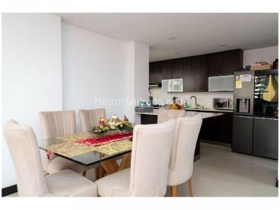 Apartamento de 3 alcobas en venta en El Poblado, Medellín, 137 m² · foto 8 de 15