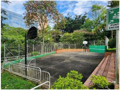 Apartamento en venta en El Poblado, Medellín · foto 16 de 18