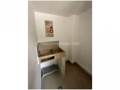 Casa de 4 alcobas en venta en Transversal Intermedia, Envigado, 217 m² · foto 6 de 20