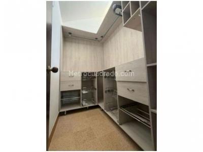 Casa de 4 alcobas en venta en Transversal Intermedia, Envigado, 217 m² · foto 10 de 20