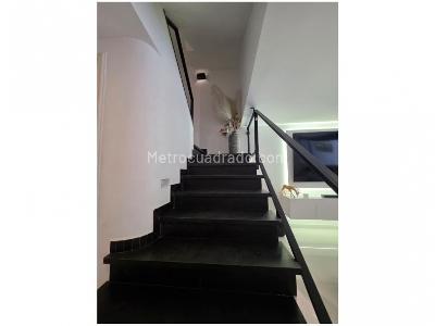 Casa de 3 alcobas en venta en El Poblado, Medellín, 229 m² · foto 10 de 18