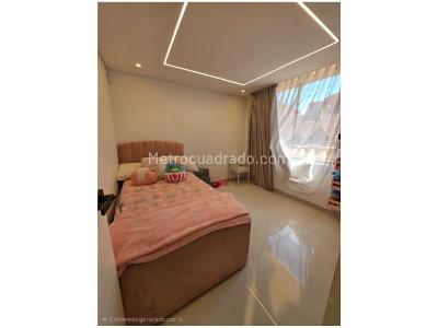 Casa de 3 alcobas en venta en El Poblado, Medellín, 229 m² · foto 14 de 18