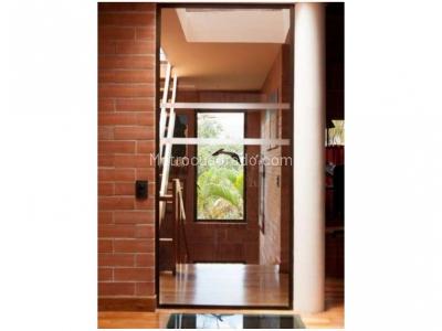 Casa de 3 alcobas en venta en Loma De Las Brujas, Envigado, 201 m² · foto 6 de 20
