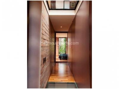 Casa de 3 alcobas en venta en Loma De Las Brujas, Envigado, 201 m² · foto 9 de 20