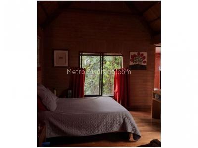 Casa de 3 alcobas en venta en Loma De Las Brujas, Envigado, 201 m² · foto 11 de 20