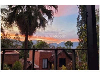 Casa de 3 alcobas en venta en Loma De Las Brujas, Envigado, 201 m² · foto 17 de 20
