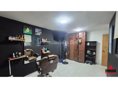 Casa en venta en Itagui, Itagüí · foto 2 de 17