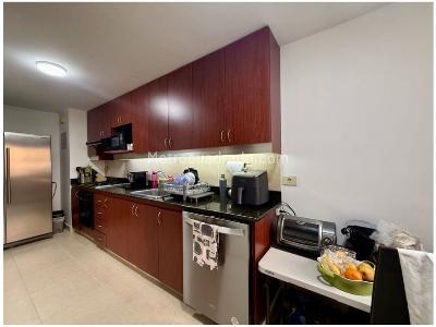 Apartamento de 3 alcobas en venta en Las Santas, Medellín, 110 m² · foto 10 de 20