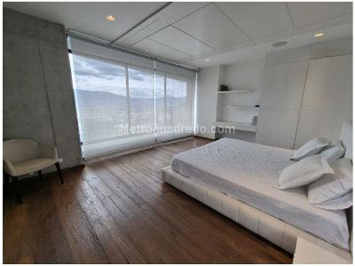 Apartamento de 2 alcobas en venta en El Poblado, Medellín, 355 m² · foto 17 de 20
