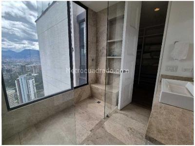 Apartamento de 2 alcobas en venta en El Poblado, Medellín, 355 m² · foto 20 de 20
