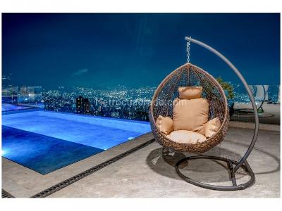 Casa de 5 alcobas en venta en El Poblado, Medellín · foto 2 de 20