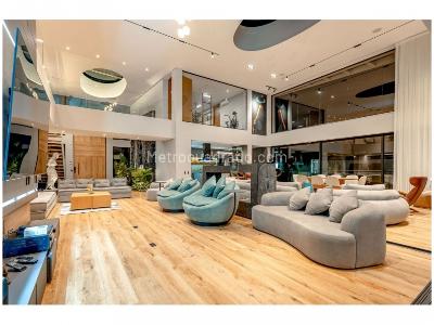 Casa de 5 alcobas en venta en El Poblado, Medellín · foto 13 de 20