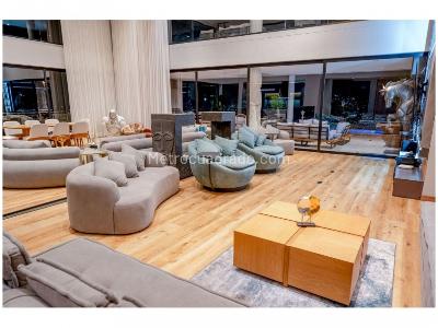 Casa de 5 alcobas en venta en El Poblado, Medellín · foto 15 de 20
