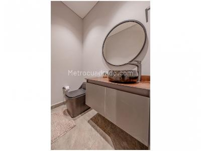 Casa de 5 alcobas en venta en El Poblado, Medellín · foto 18 de 20