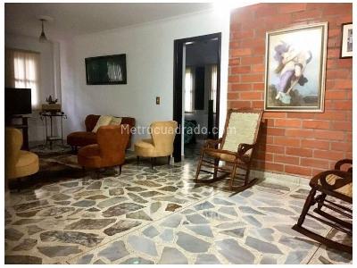 Casa de 4 alcobas en venta en La Doctora, Sabaneta, 282 m² · foto 7 de 20