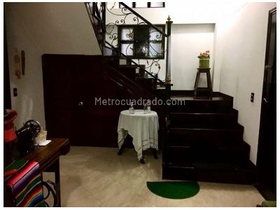 Casa de 4 alcobas en venta en La Doctora, Sabaneta, 282 m² · foto 9 de 20