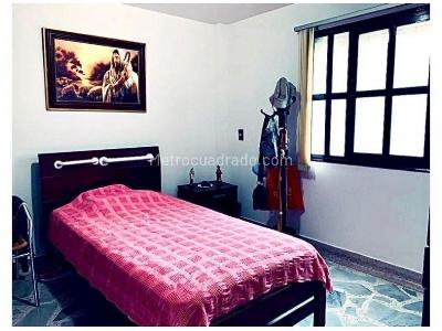 Casa de 4 alcobas en venta en La Doctora, Sabaneta, 282 m² · foto 16 de 20