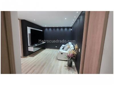 Casa de 4 alcobas en venta en El Escobero, Envigado, 224 m² · foto 3 de 20