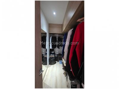 Casa de 4 alcobas en venta en El Escobero, Envigado, 224 m² · foto 4 de 20