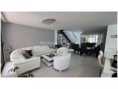 Casa de 4 alcobas en venta en El Escobero, Envigado, 224 m² · foto 15 de 20