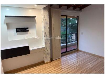 Casa de 3 alcobas en venta en Intermedia, Envigado, 250 m² · foto 4 de 11