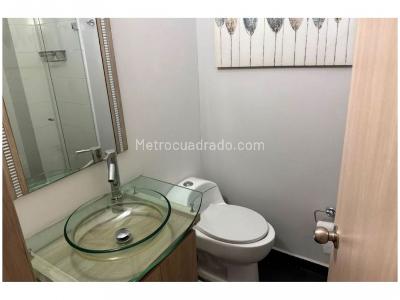 Casa de 3 alcobas en venta en Intermedia, Envigado, 250 m² · foto 7 de 11