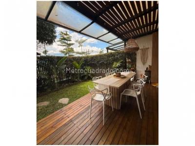 Casa de 3 alcobas en venta en Loma El Atravesado, Envigado, 270 m² · foto 15 de 20