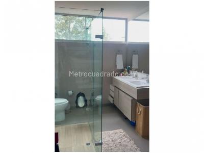Casa de 3 alcobas en venta en Loma El Atravesado, Envigado, 270 m² · foto 17 de 20