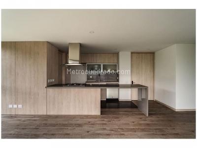 Apartamento de 3 alcobas en venta en Altos Del Poblado, Medellín, 139 m² · foto 4 de 20