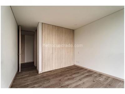 Apartamento de 3 alcobas en venta en Altos Del Poblado, Medellín, 139 m² · foto 6 de 20