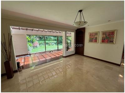 Casa de 3 alcobas en venta en El Poblado, Medellín, 257 m² · foto 6 de 20