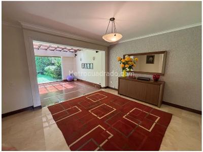 Casa de 3 alcobas en venta en El Poblado, Medellín, 257 m² · foto 18 de 20
