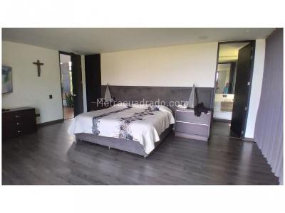 Casa de 3 alcobas en venta en El Escobero, Envigado, 680 m² · foto 7 de 12