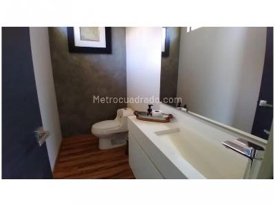 Casa de 3 alcobas en venta en El Escobero, Envigado, 680 m² · foto 9 de 12