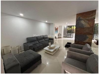 Casa de 4 alcobas en venta en El Poblado, Medellín, 220 m² · foto 4 de 12