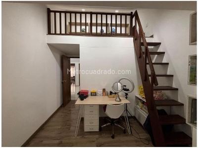 Casa de 4 alcobas en venta en El Poblado, Medellín, 220 m² · foto 6 de 12