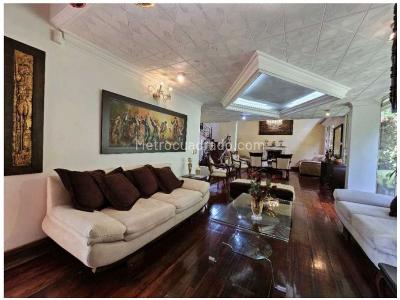 Casa de 5 alcobas en venta en El Poblado, Medellín, 640 m² · foto 11 de 20