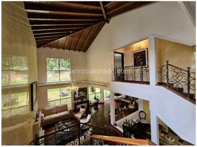 Casa de 5 alcobas en venta en El Poblado, Medellín, 640 m² · foto 14 de 20